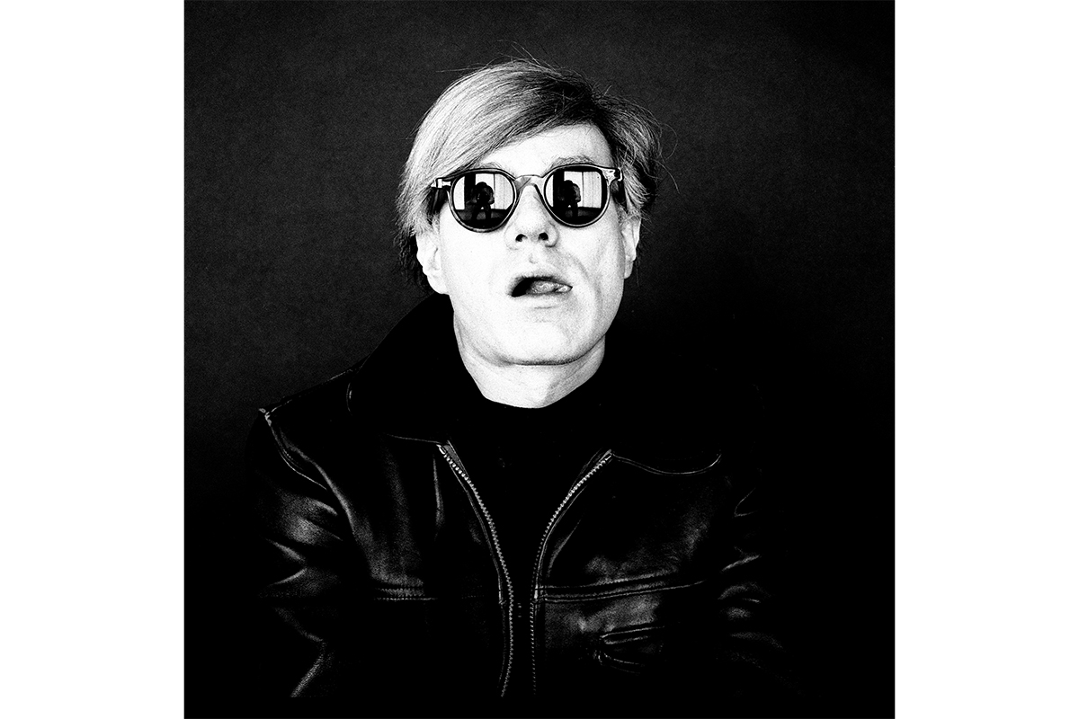 Andy Warhol mit Sonnenbrille