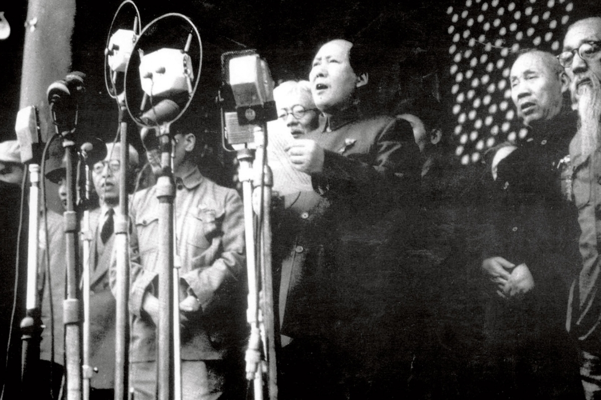 Mao Zedong ruft die Volksrepublik China aus