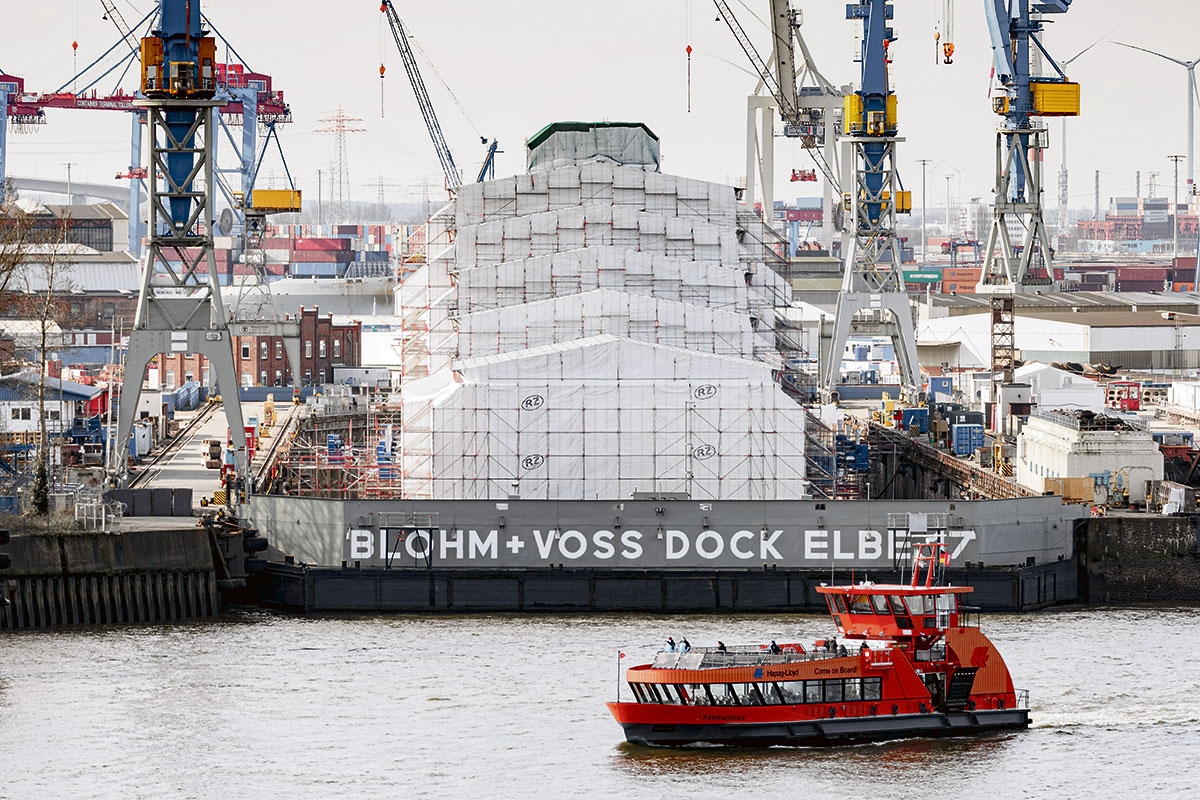 Die Jacht »Dilbar« Anfang März im Hamburger Hafen