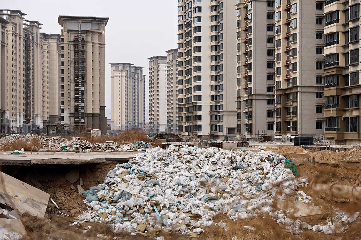 Nicht fertiggestellte Wohngebäude des chinesischen Immobilienkonzerns Evergrande. 1. Februar 2024, Shijiazhuang