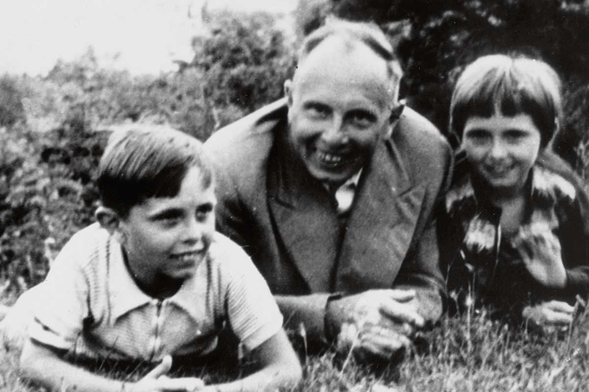Stepan Bandera mit seinen ­Kindern