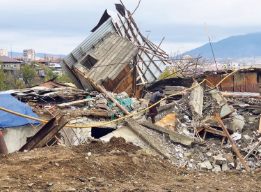 Zerstörte Gebäude in Stepanakert
