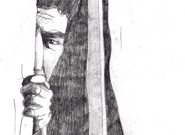 Eine Person blickt ängtslich hinterm Vorhang hervor (Zeichnung)