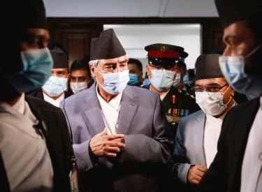 Der neue nepalesische Ministerpräsident Sher Bahadur Deuba kurz nach Amtsantritt