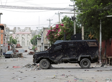 Beschossenes Polizeiauto in Haiti