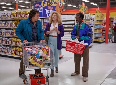Drei Menschen in einem Supermarkt, Bild aus dem Film "Weisses Rauschen"