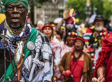 Mit der Bigi-Spikri-Parade beginnen die Ketikoti-Feiern zur Erinnerung an die Abschaffung der Sklaverei