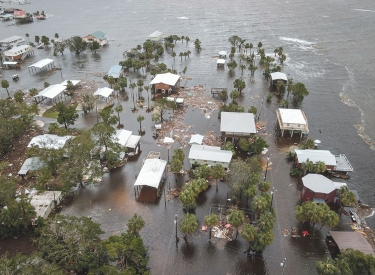 Nach dem Sturm »Idalia« sind Teile des beliebten Badeortes Horseshoe Beach in Florida überflutet