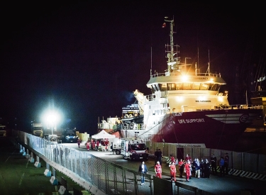 Viel Platz für Schiffsbrüchige aus dem Mittelmeer. Die »Life Support« der NGO Emergency