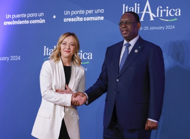 Senegals Präsident Macky Sall (r.) mit Italiens faschistischer Premierministerin Giorgia Meloni