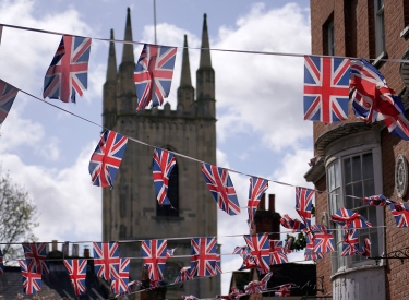 Union Jacks vor Windsor Castle, 23. März